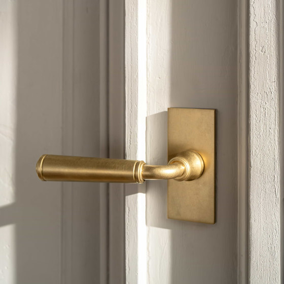 Digby Short Plate Sprung Door Handle | Lever handles | Corston Architectural Detail