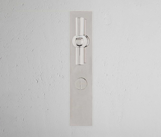 Manilla para puertas Harper T con placa larga (con muelle) y sistema giratorio | Pomos | Corston Architectural Detail