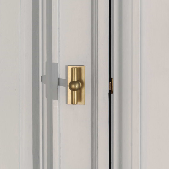 Harper T-Bar Short Plate Sprung Door Handle | Knob handles | Corston Architectural Detail