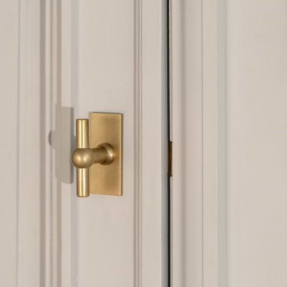 Harper T-Bar Short Plate Sprung Door Handle | Knob handles | Corston Architectural Detail