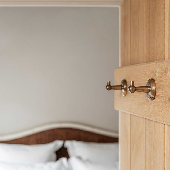 Hyde Hook | Single hooks | Corston Architectural Detail