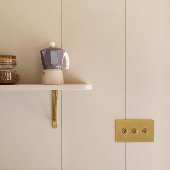 Kilburn Shelf Bracket 150mm | Furniture glass shelf brackets | Corston Architectural Detail