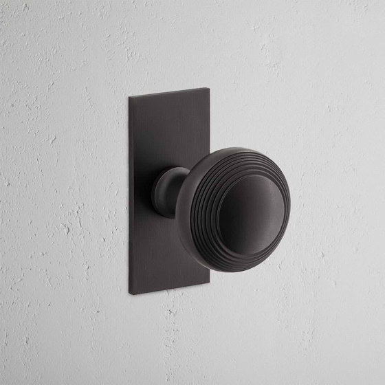 Poplar Short Plate Fixed Door Knob | Knob handles | Corston Architectural Detail