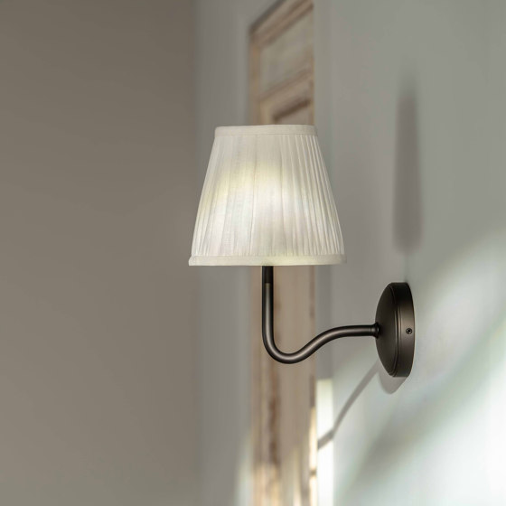 Malvern Medium Wall Light Alabaster White | Lámparas de pared | Corston Architectural Detail