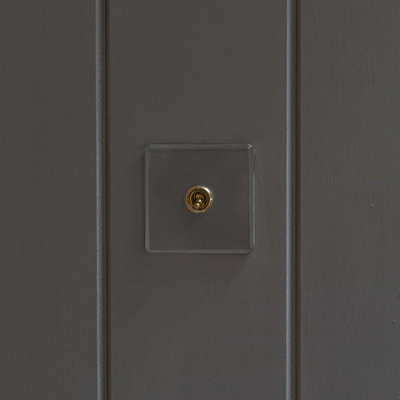 1G Two Way Toggle Switch | Interruptores a palanca | Corston Architectural Detail