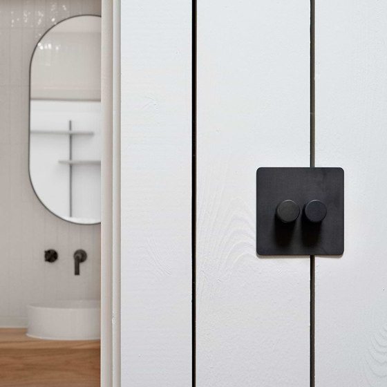 2G Two Way Dimmer Switch | Drehdimmer | Corston Architectural Detail