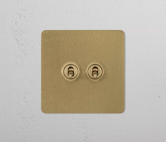 2G Two Way Toggle Switch | Interruptores a palanca | Corston Architectural Detail