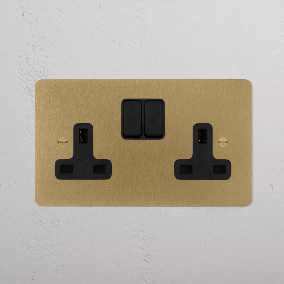 Double Socket UK | Prises norme britannique | Corston Architectural Detail