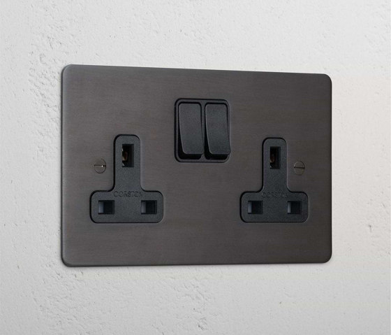 Double Socket UK | Enchufes estándar UK | Corston Architectural Detail