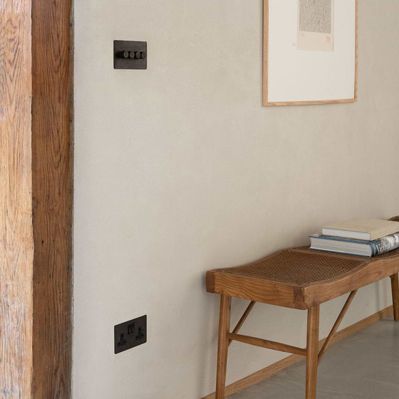 Double Socket UK | Prises norme britannique | Corston Architectural Detail