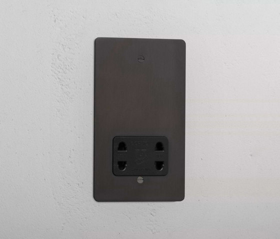 Shaver Socket | Prese inglesi | Corston Architectural Detail