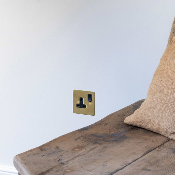 Single Socket UK | British sockets | Corston Architectural Detail