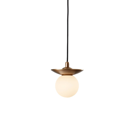 Orbit | Pendant - Ridged Antique Brass | Pendelleuchten | J. Adams & Co