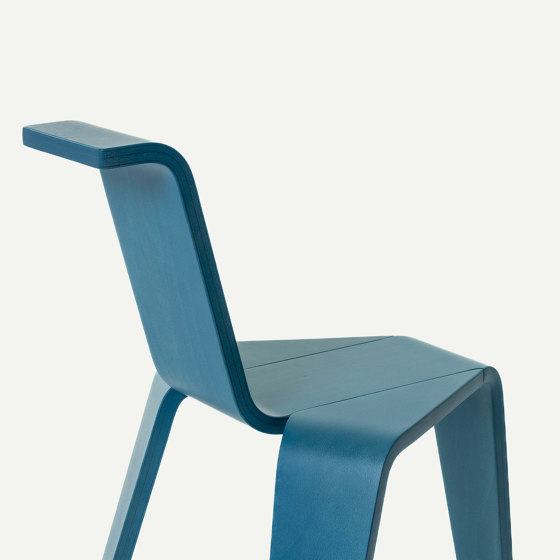 AKA | Stool - Petrol Blue | Stühle | Magis