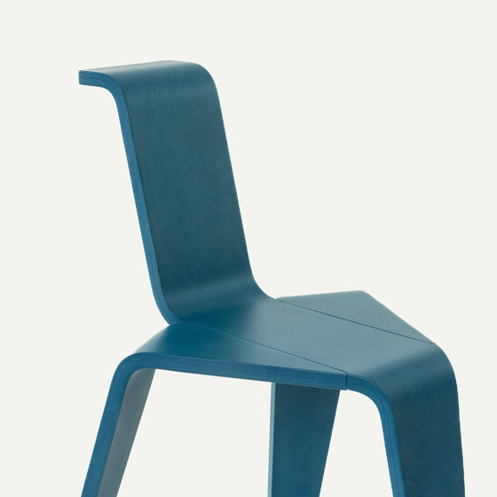 AKA | Stool - Petrol Blue | Stühle | Magis