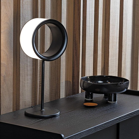 Lost | Table Lamp | Luminaires de table | Magis