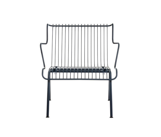 South | Stacking low armchair - Night Blue | Armchairs | Magis