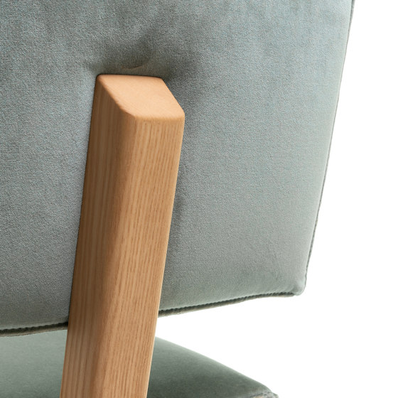 Trave | Upholstered chair - Oak | Stühle | Magis