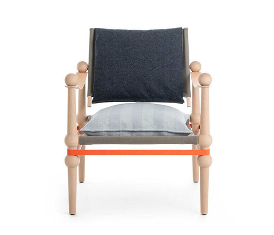 Twain | Low chair with arms - Natural Beech - Light Blue | Armchairs | Magis