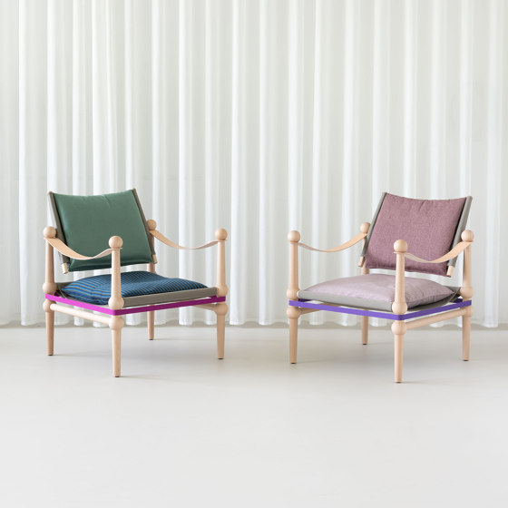 Twain | Low chair with arms - Natural Beech - Light Blue | Armchairs | Magis