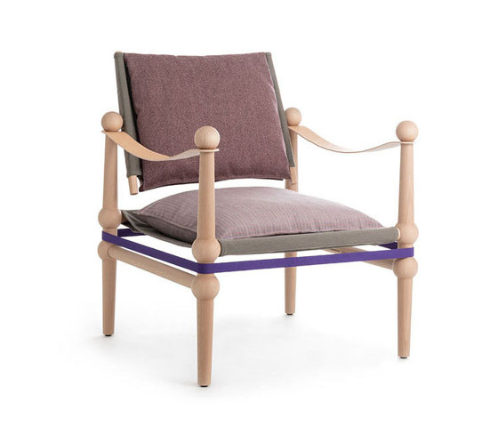 Twain | Low chair with arms - Natural Beech - Pink | Armchairs | Magis