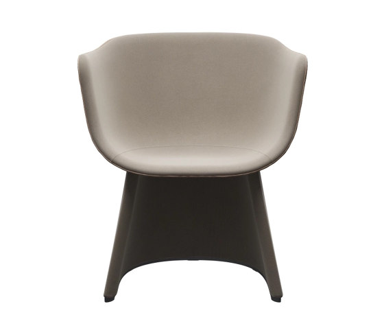 Monolit™ | CM231, Lounge chair, with leather piping | Armchairs | Fritz Hansen