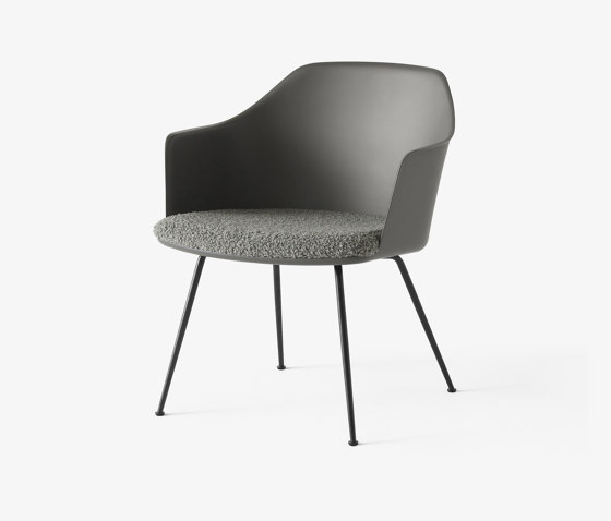 Rely HW102 Stone Grey w. Nimbus 009 & Black base | Armchairs | &TRADITION