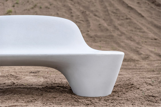 Haló | Concrete Bench with Backrest | Bancs | VPI Concrete