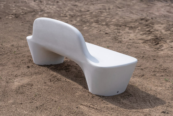 Haló | Concrete Bench with Backrest | Bancs | VPI Concrete