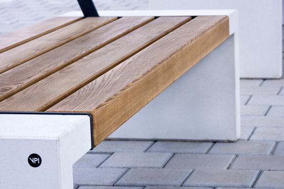 Woody | Bench with Backrest | Bancs | VPI Concrete