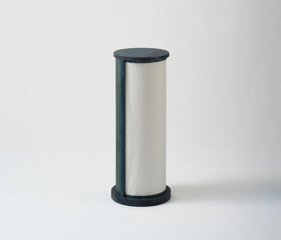 Washi lamp Indigo | Luminaires de sol | Hiyoshiya