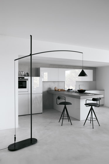 CONTRAPPESO | Free-standing lights | Extendo