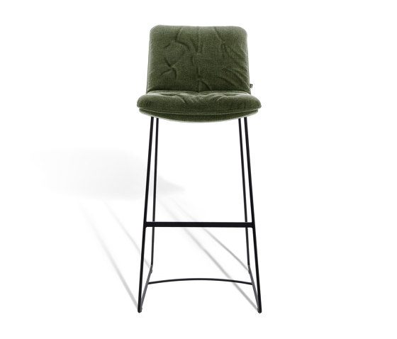 ARVA STITCH 
Bar stool | Tabourets de bar | KFF