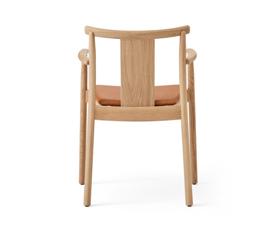 Merkur Dining Chair W. Armrest, Natural Oak | Dakar 0250 | Sillas | Audo Copenhagen