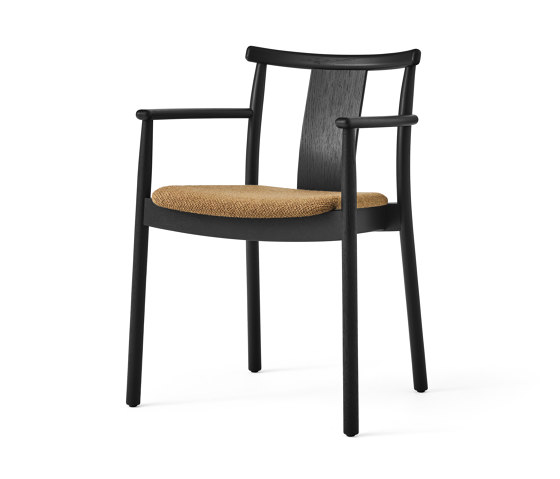 Merkur Dining Chair W. Armrest, Black Oak | Audo Bouclé 06 | Sillas | Audo Copenhagen