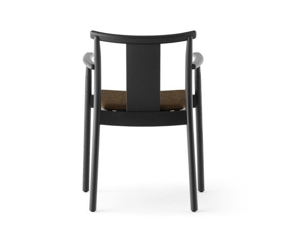 Merkur Dining Chair W. Armrest, Black Oak | Hallingdal 65 0370 | Chaises | Audo Copenhagen