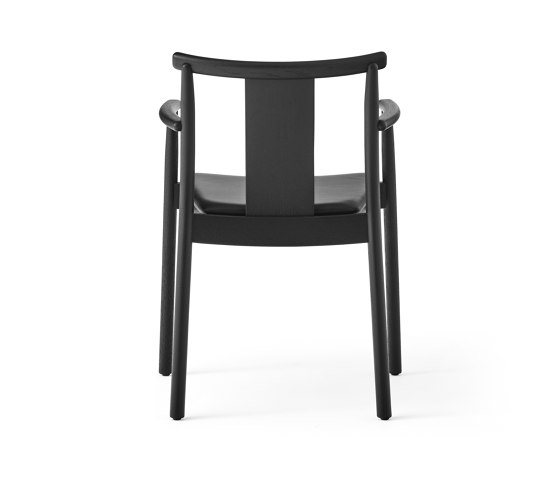 Merkur Dining Chair W. Armrest, Black Oak | Dakar 0842 | Chaises | Audo Copenhagen