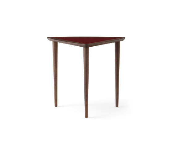 Umanoff Nesting Side Table, Walnut | Burgundy Tabletop | Tables d'appoint | Audo Copenhagen