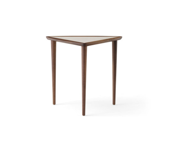 Umanoff Nesting Side Table, Walnut | Fog Tabletop | Tavolini alti | Audo Copenhagen