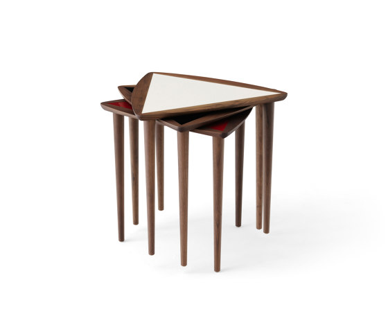 Umanoff Nesting Side Table, Walnut | Fog Tabletop | Tables d'appoint | Audo Copenhagen