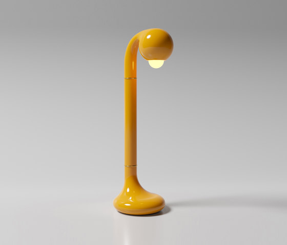 Table Lamp 24” Gloss Yellow Ochre | Tischleuchten | Entler