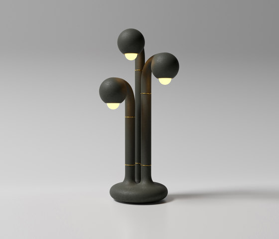 Table Lamp 3-Globe 28” Charcoal | Lámparas de sobremesa | Entler