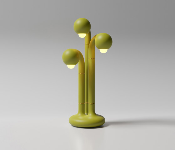 Table Lamp 3-Globe 28” Matte Chartreuse | Lámparas de sobremesa | Entler