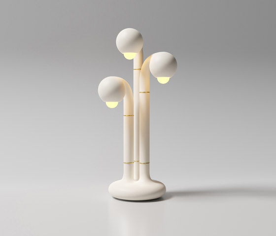 Table Lamp 3-Globe 28” Matte White | Lampade tavolo | Entler