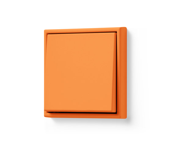 LS 990 in Les Couleurs® Le Corbusier | Switch in The orange apricot | Interrupteurs à bouton poussoir | JUNG