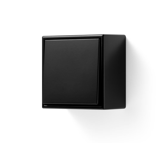 LS CUBE | Switch in black | Interrupteurs à bouton poussoir | JUNG