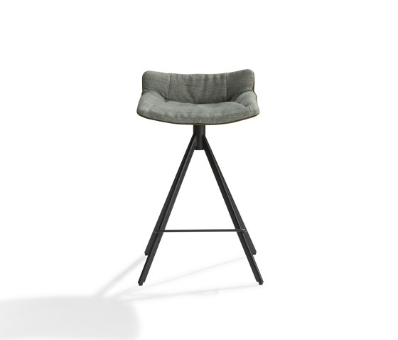 Gustav Jr. bar chair | Sedie bancone | Label van den Berg