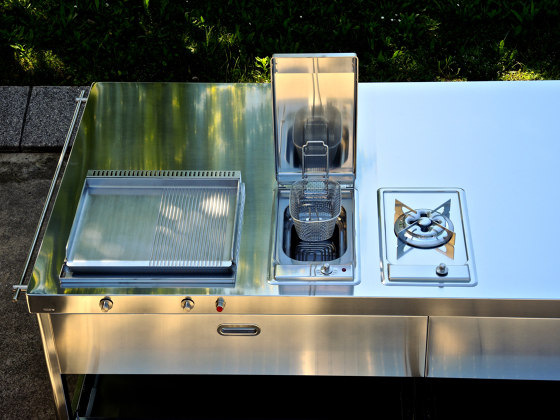 Outdoor kitchens OUT250/ISOLA-1 | Cuisines modulaires | ALPES-INOX