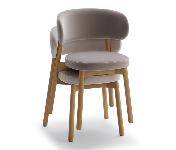 COCO Stackable Armchair 2.03.I | Chaises | Cantarutti