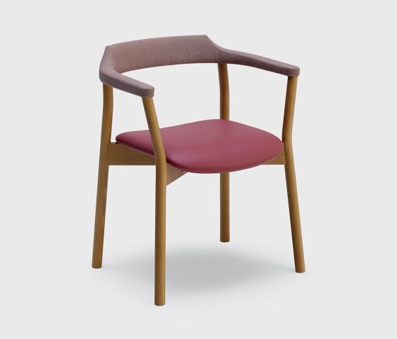YUMI Armchair 2.03.0/L | Chairs | Cantarutti